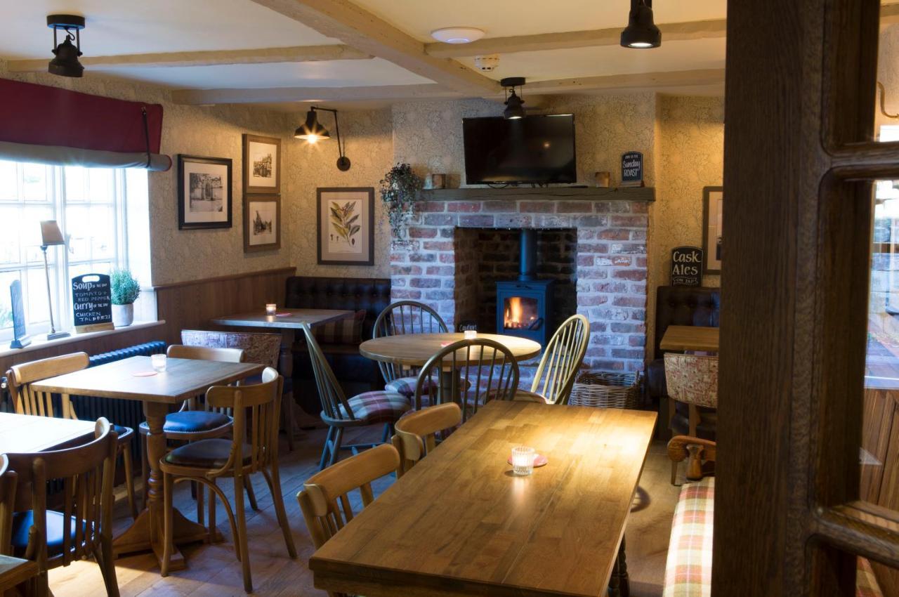 Red Lion Inn Little Budworth Exteriér fotografie