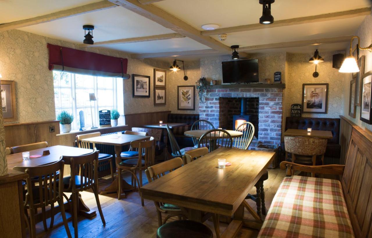 Red Lion Inn Little Budworth Exteriér fotografie